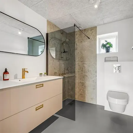 Gunny - 500m To The Fjord By Interhome *