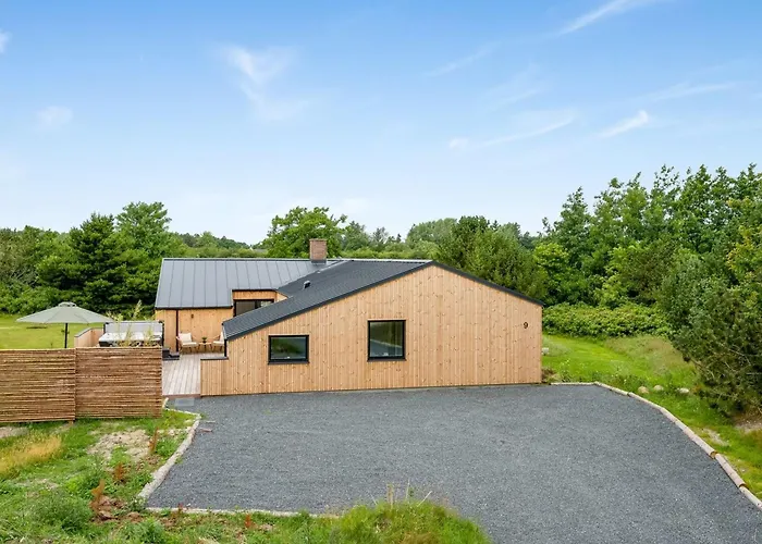 Gunny - 500m To The Fjord By Interhome