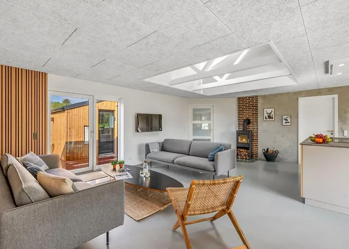 Gunny - 500m To The Fjord By Interhome